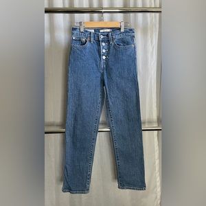 Levi’s Premium Wedgie Straight High-waisted Jean